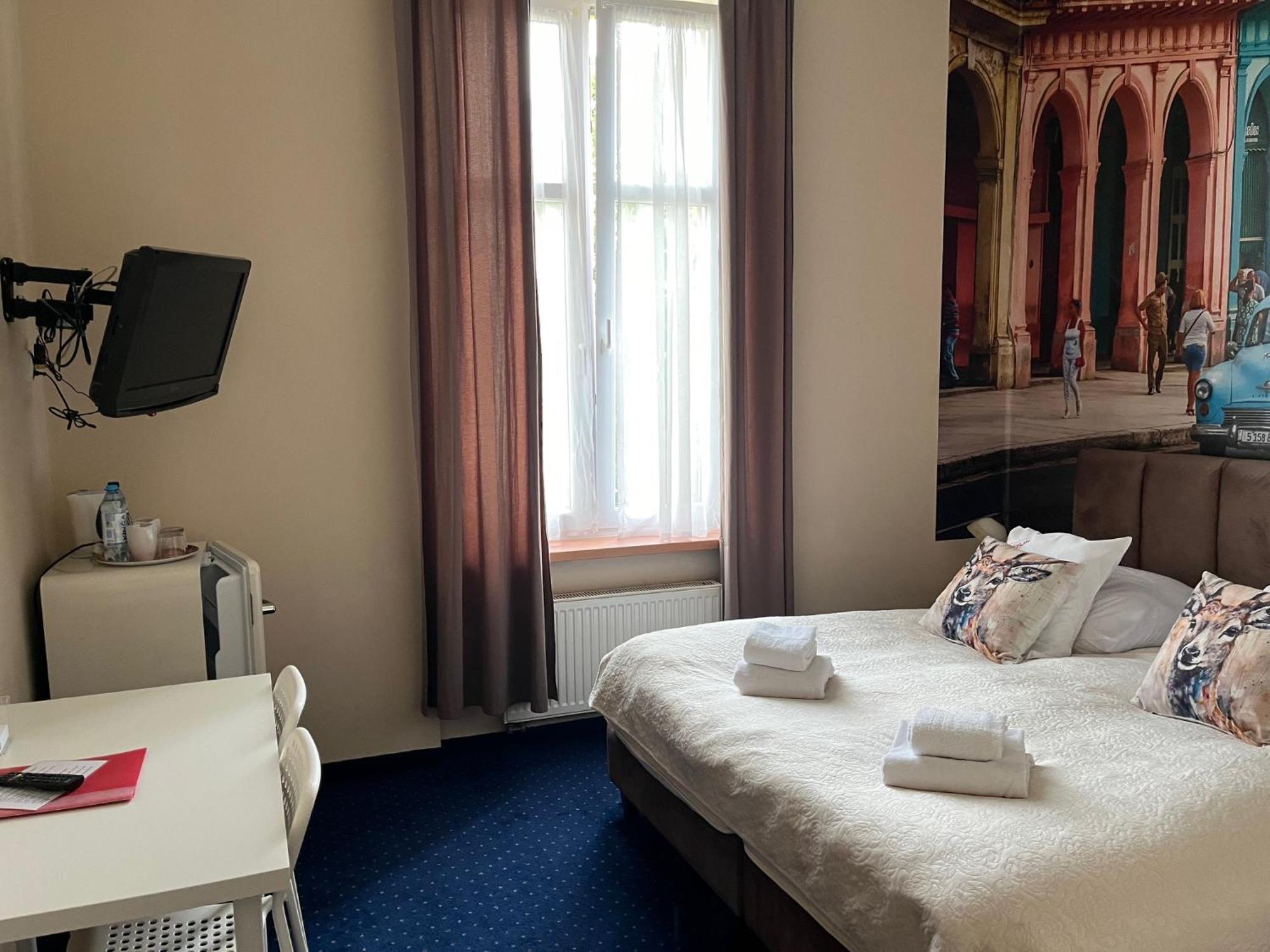 Hotel Bella Еленя-Гура Экстерьер фото
