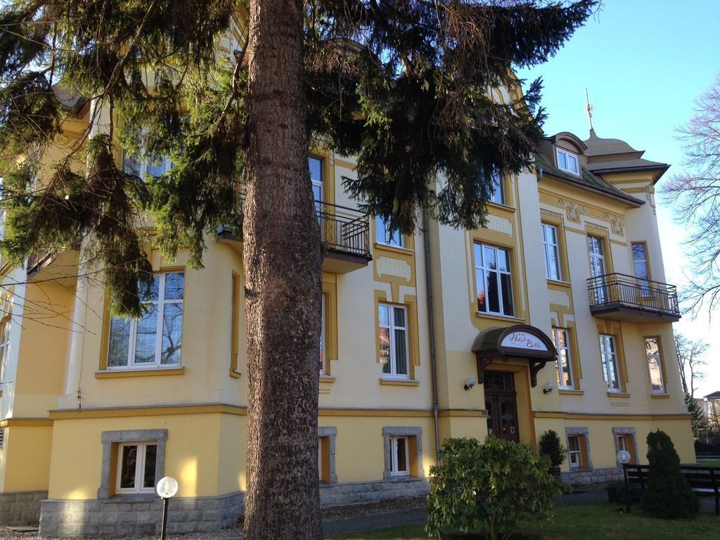 Hotel Bella Еленя-Гура Экстерьер фото