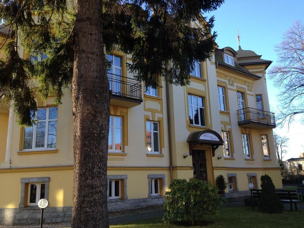 Hotel Bella Еленя-Гура Экстерьер фото
