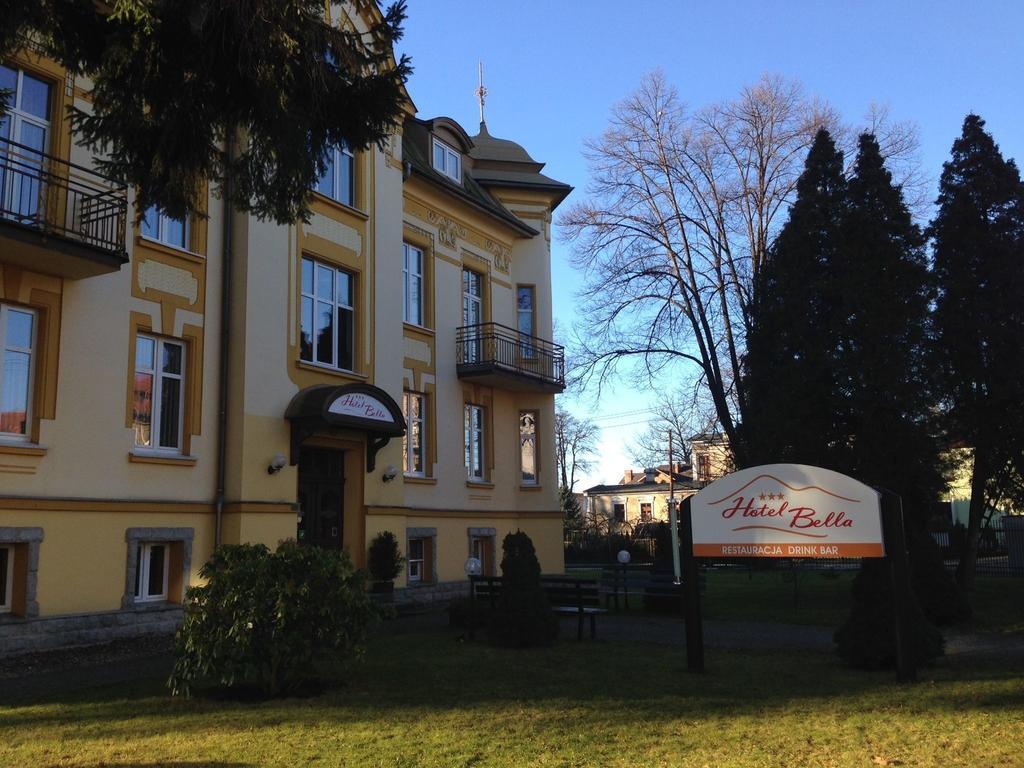 Hotel Bella Еленя-Гура Экстерьер фото