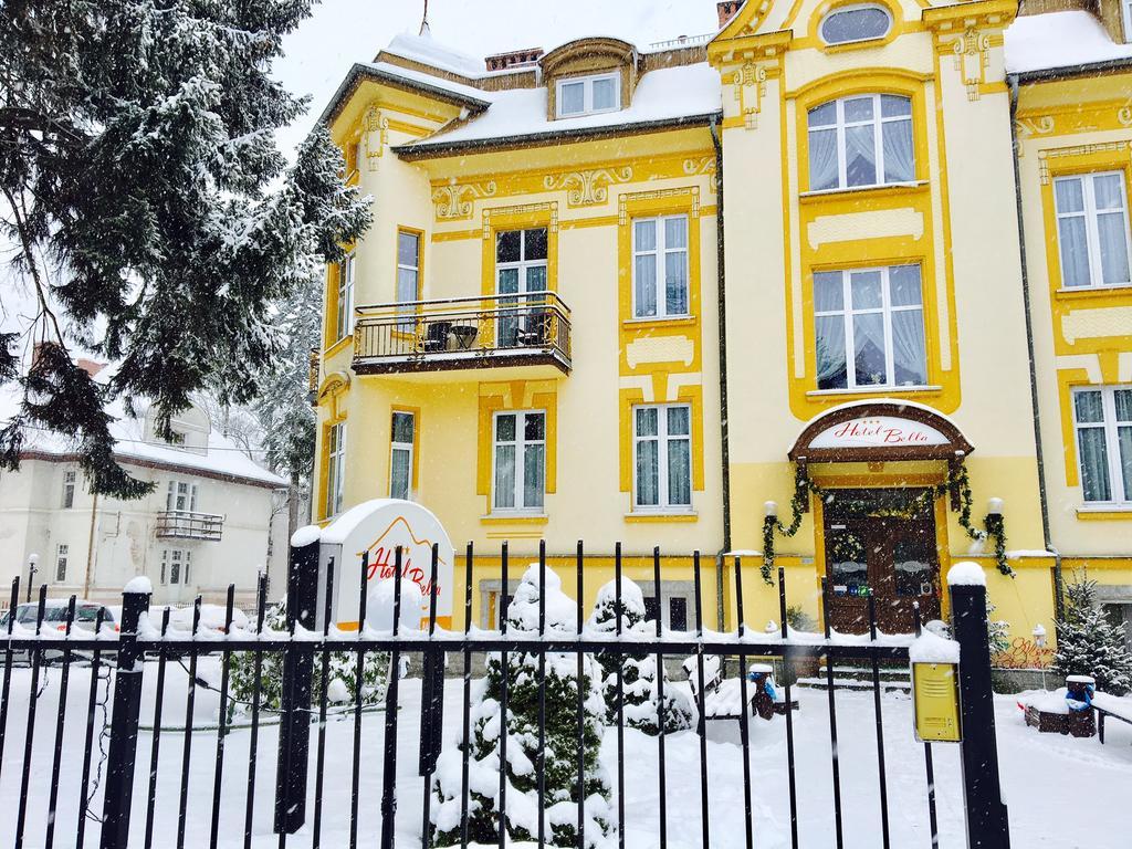Hotel Bella Еленя-Гура Экстерьер фото